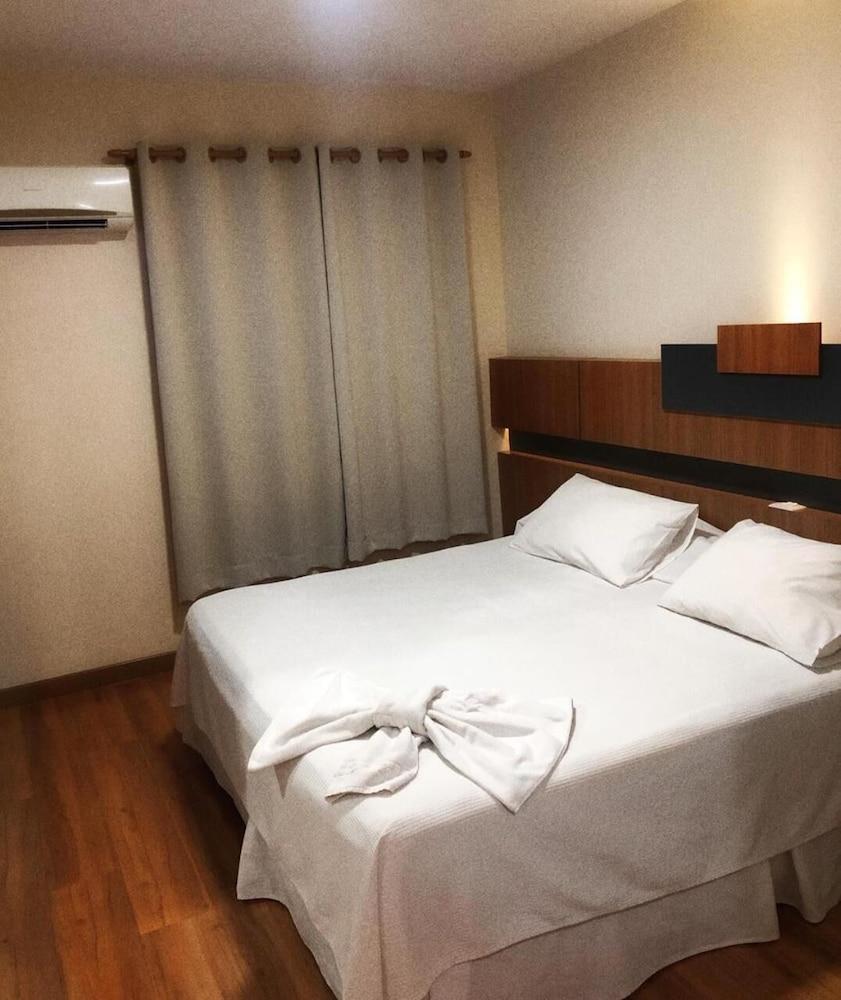 Hotel Aero Park E Estacionamento Londrina Esterno foto