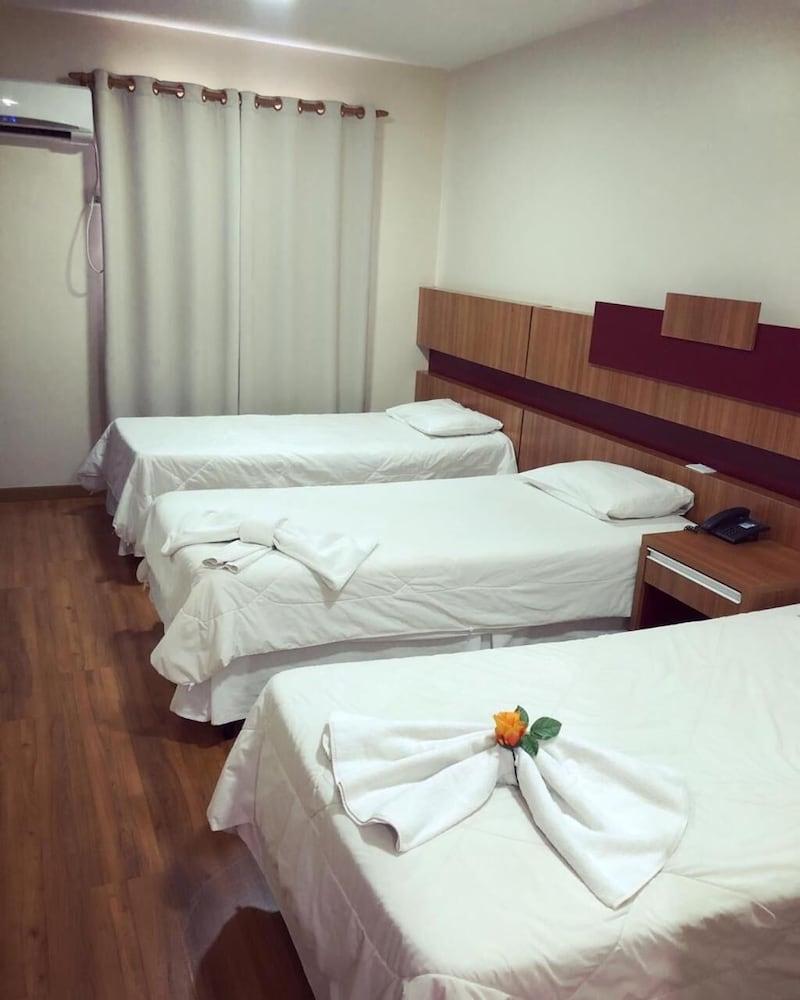 Hotel Aero Park E Estacionamento Londrina Esterno foto