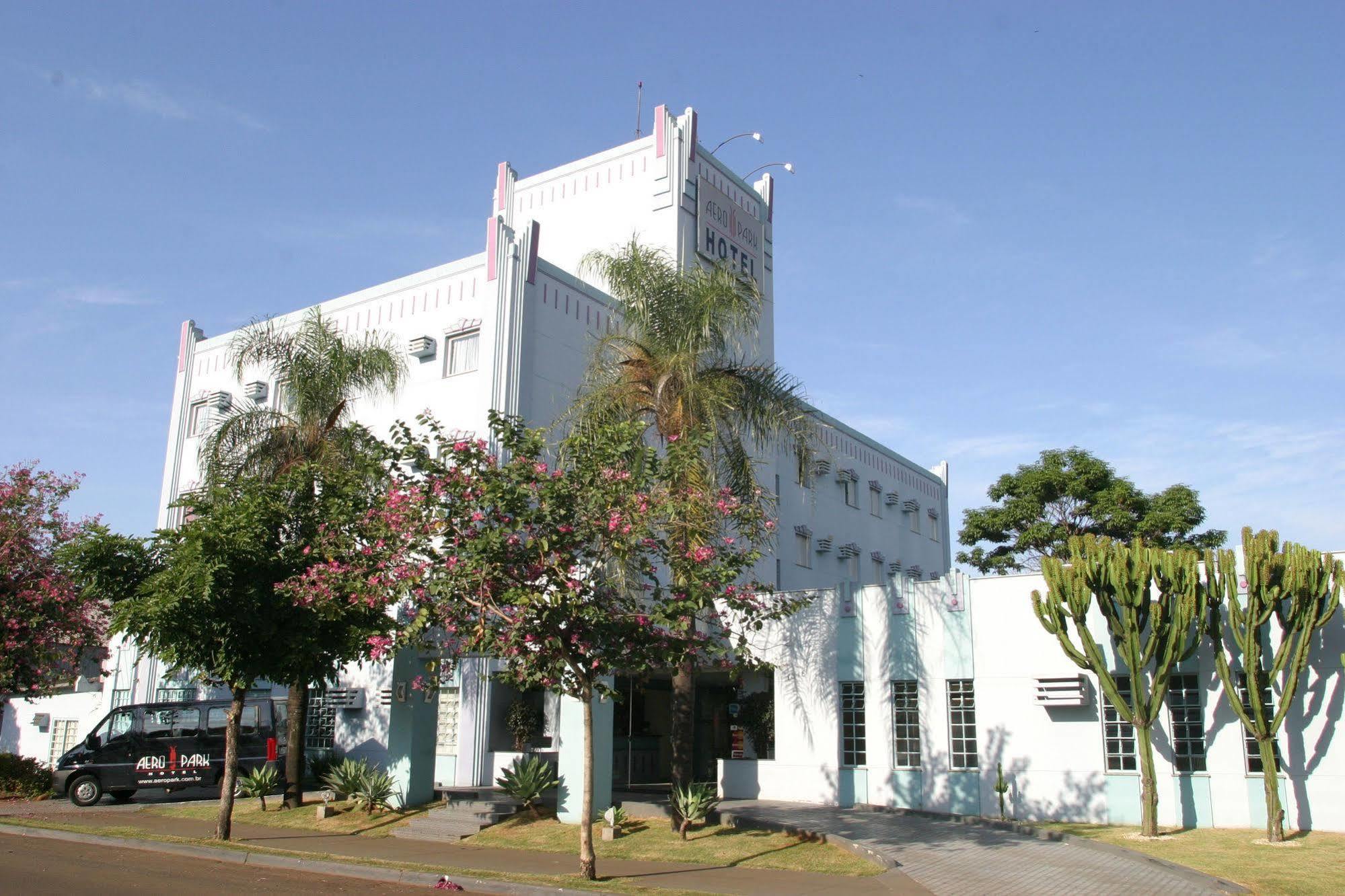 Hotel Aero Park E Estacionamento Londrina Esterno foto